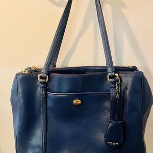 EUC Coach Peyton Leather Jordan Double Zip Carryall handbag with gold-tone